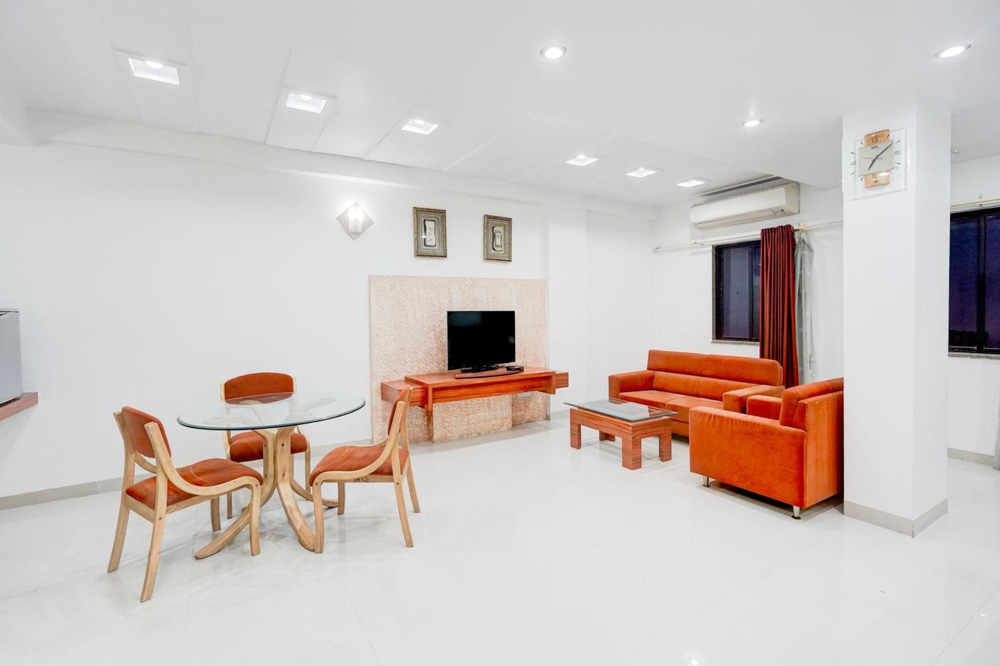 Super Townhouse Mg Road Porbandar Formerly Hotel Harmony Exterior photo