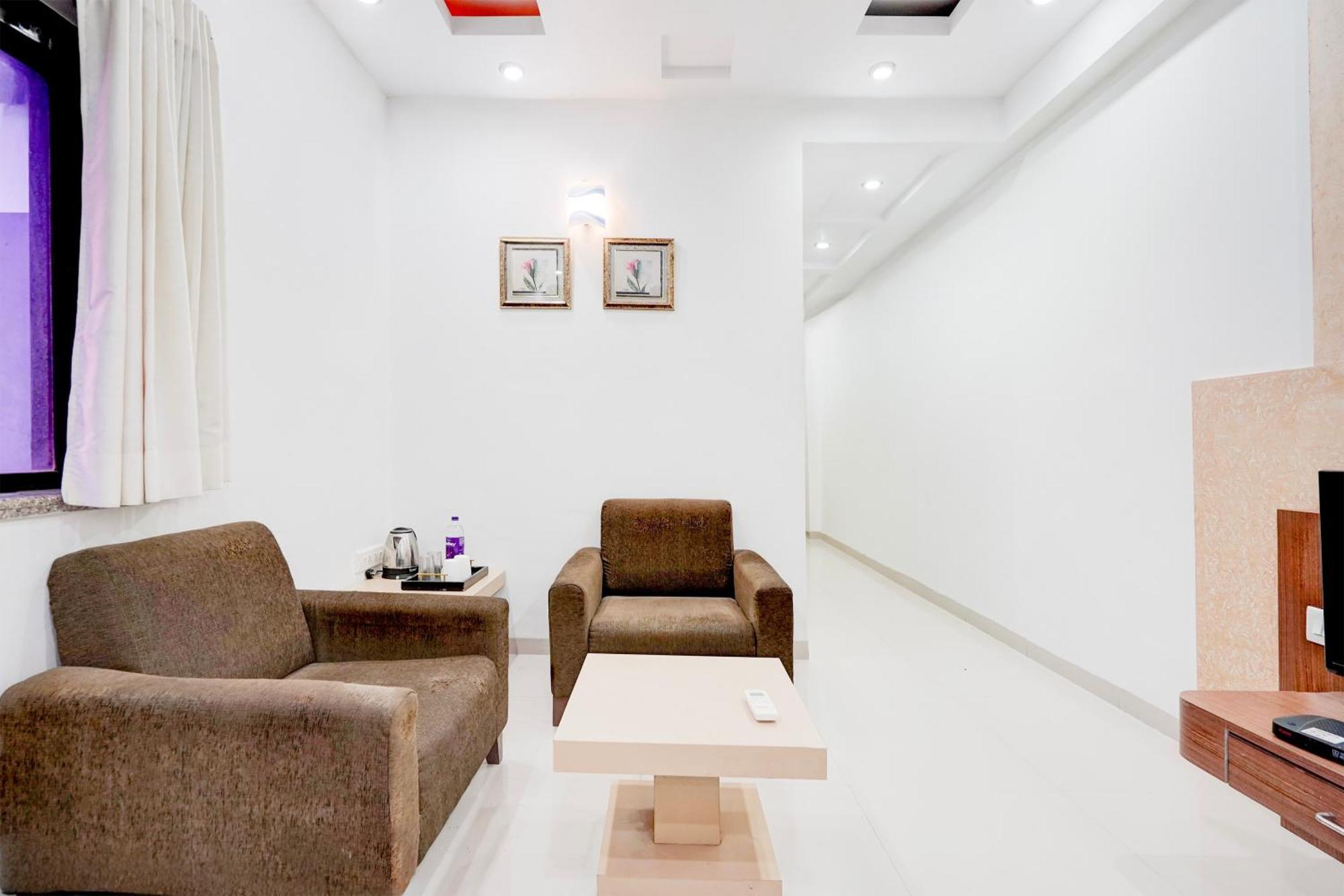 Super Townhouse Mg Road Porbandar Formerly Hotel Harmony Exterior photo
